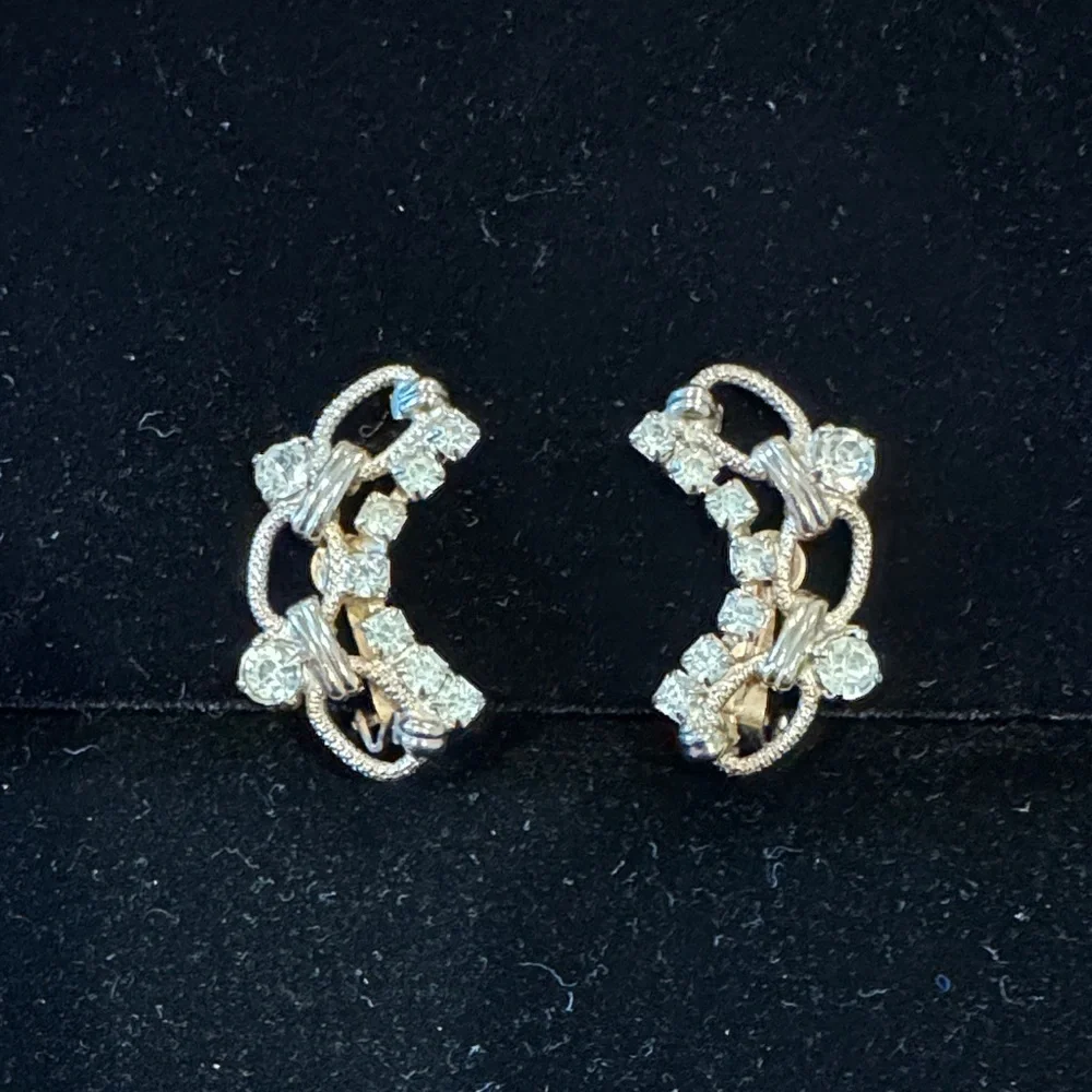 Linked-Chain, Silver Rhinestone Clip-On Earrings